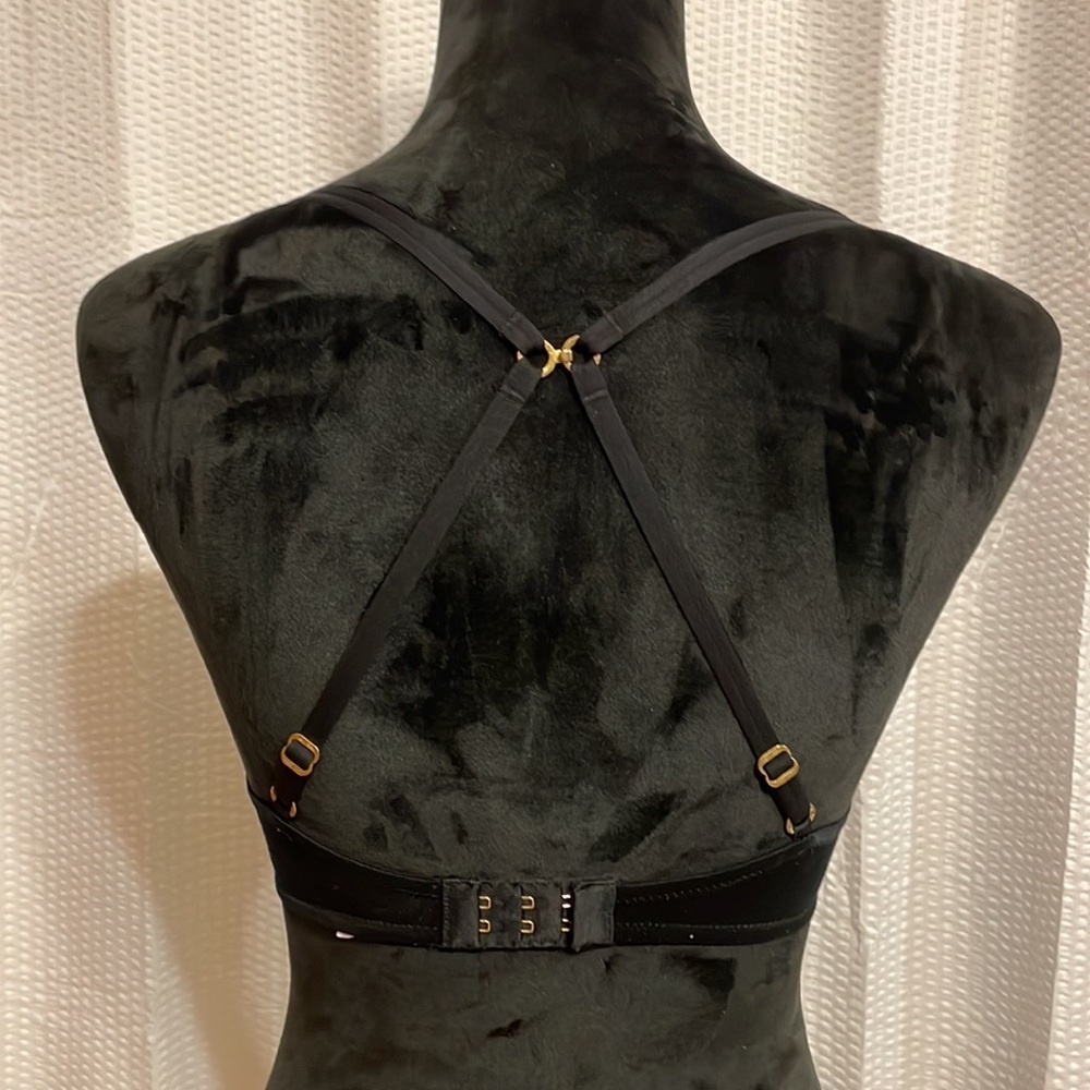 Victoria’s Secret very sexy black bra size 34B - Picture 4 of 6